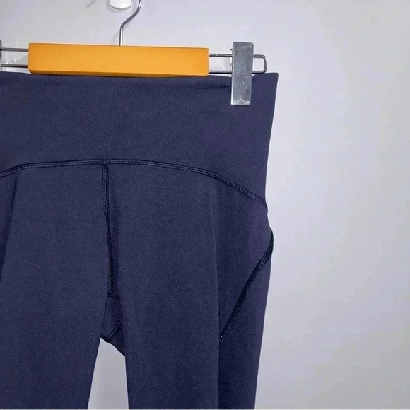 Lululemon Train Times Crops - Picture 10 of 11